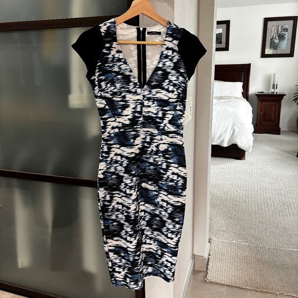 Zara Tube Sheath Dress - Blue & White Watercolor Print Size S - Picture 5 of 11